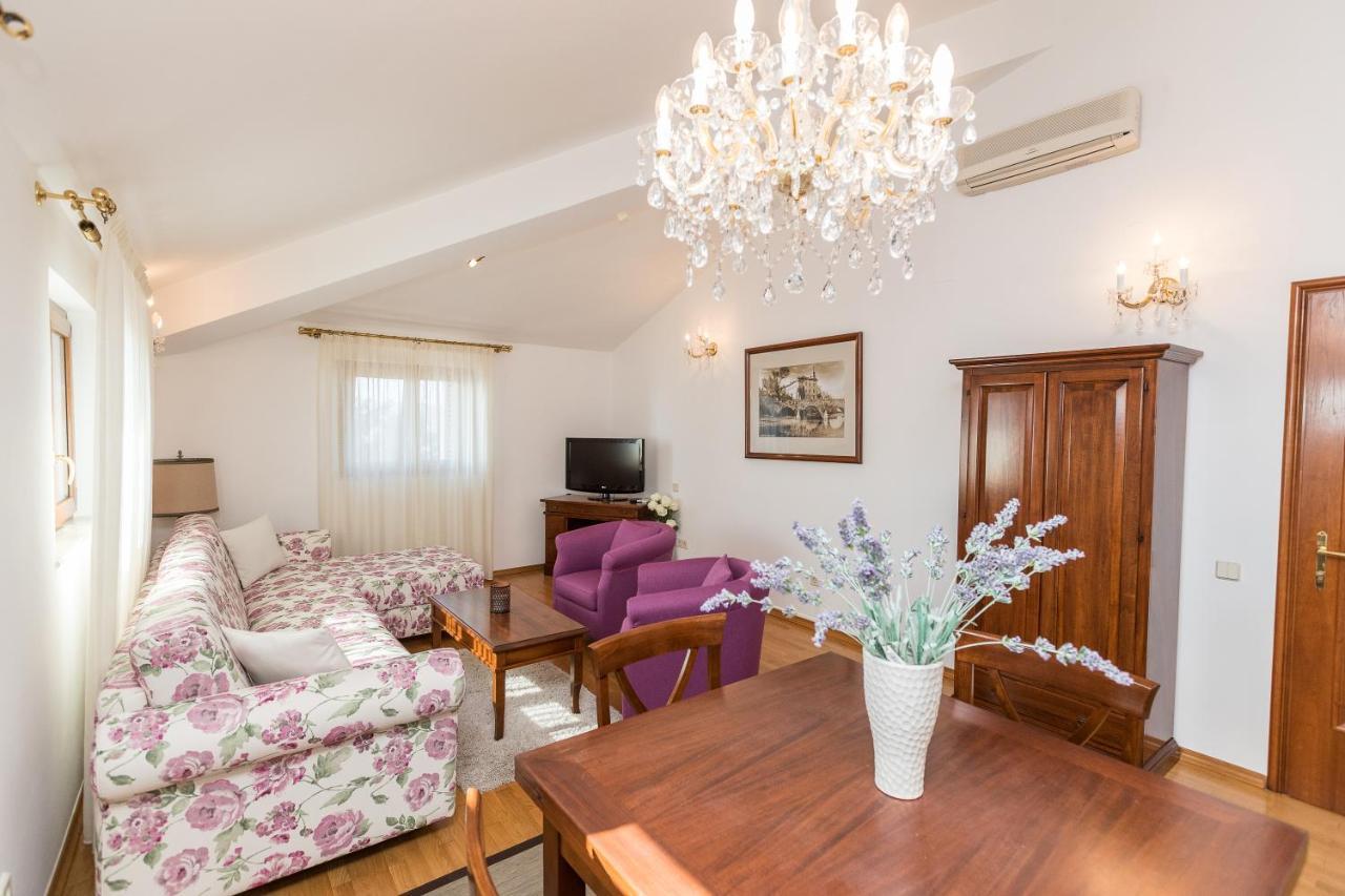 Apartments Villa Castello Crikvenica Exterior foto