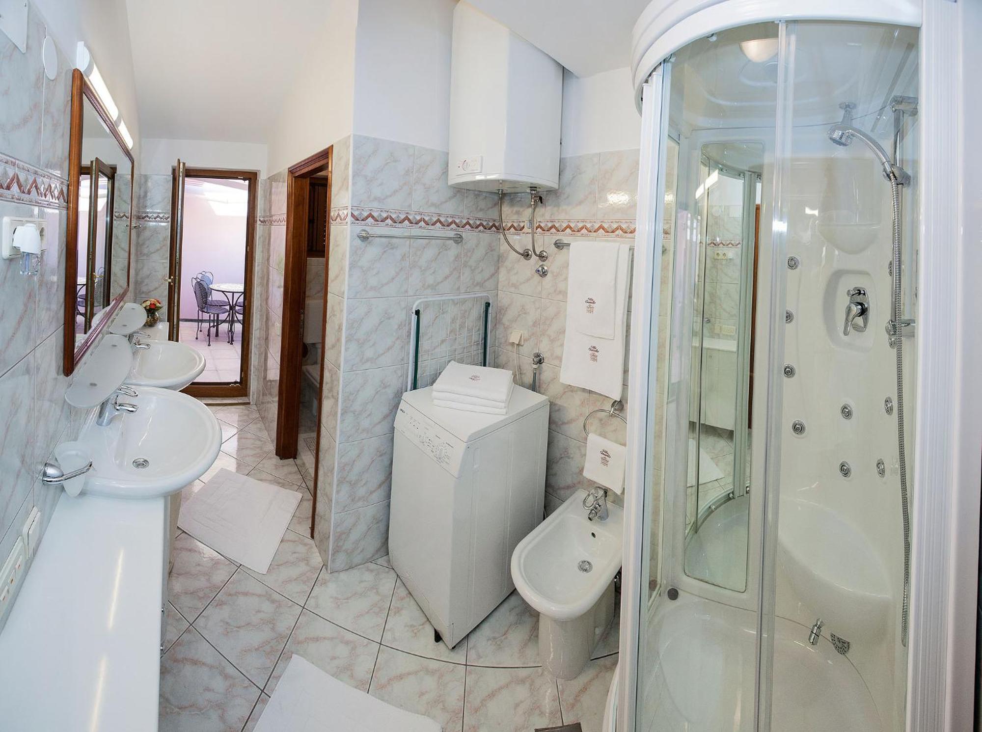 Apartments Villa Castello Crikvenica Exterior foto