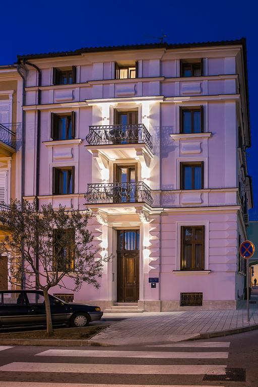 Apartments Villa Castello Crikvenica Exterior foto