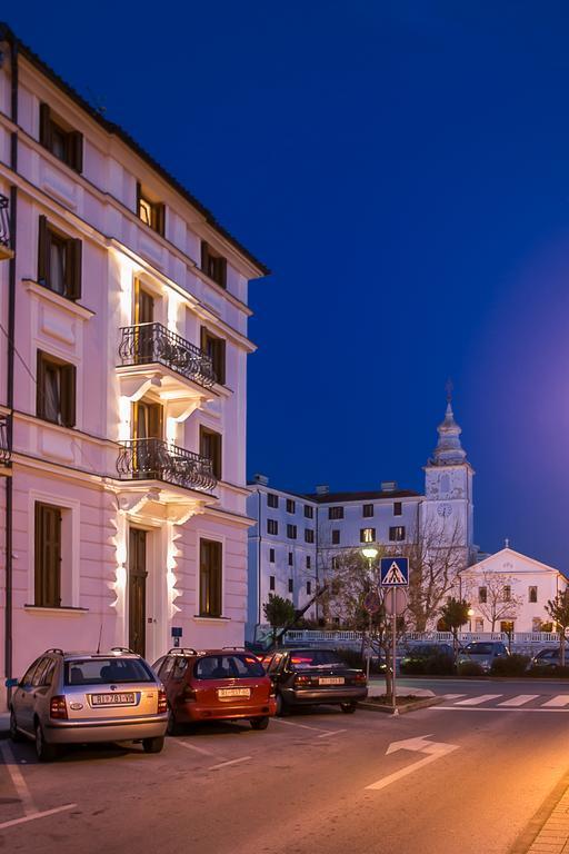 Apartments Villa Castello Crikvenica Exterior foto